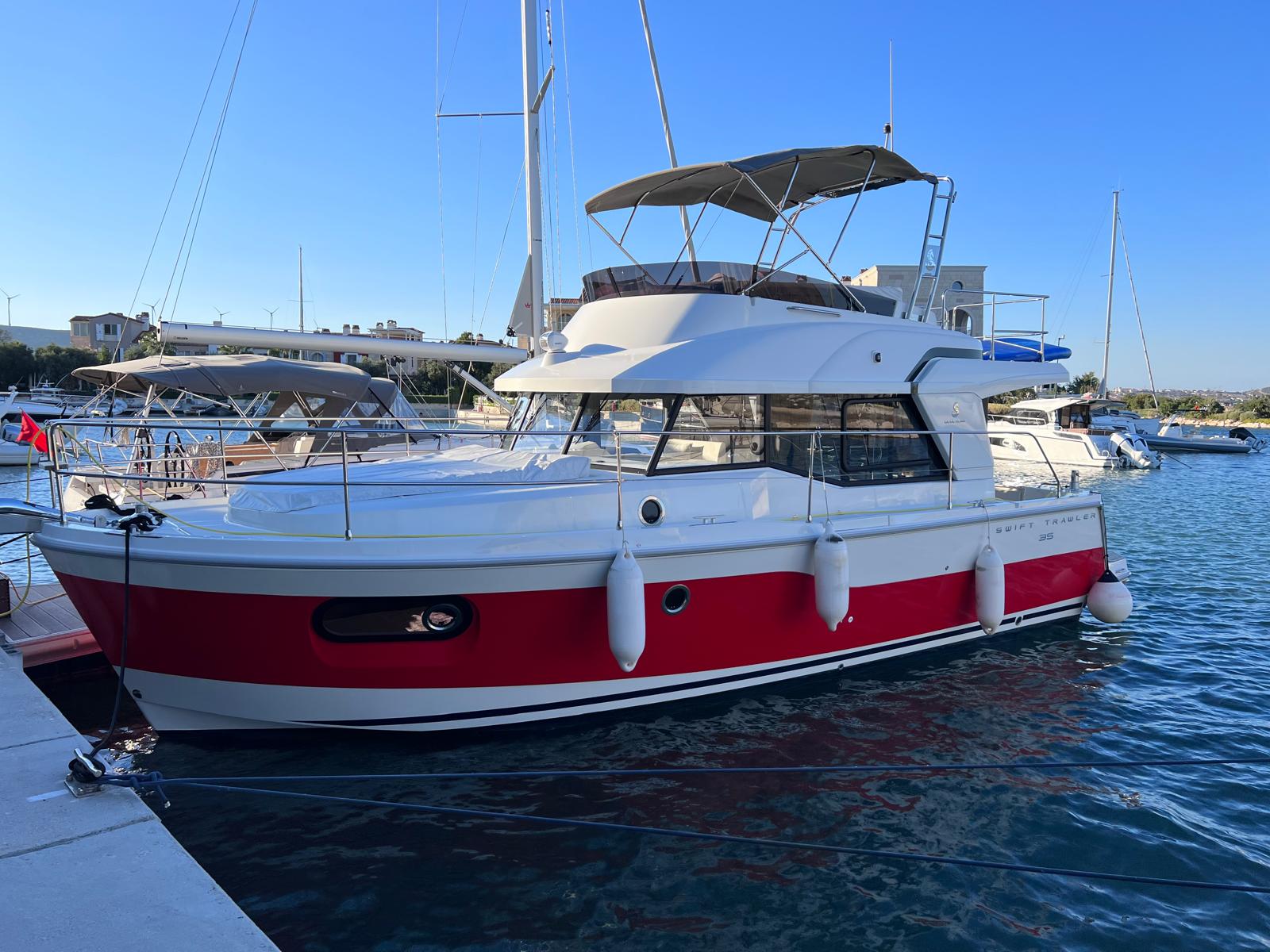 BENETEAU SWIFT TRAWLER 35