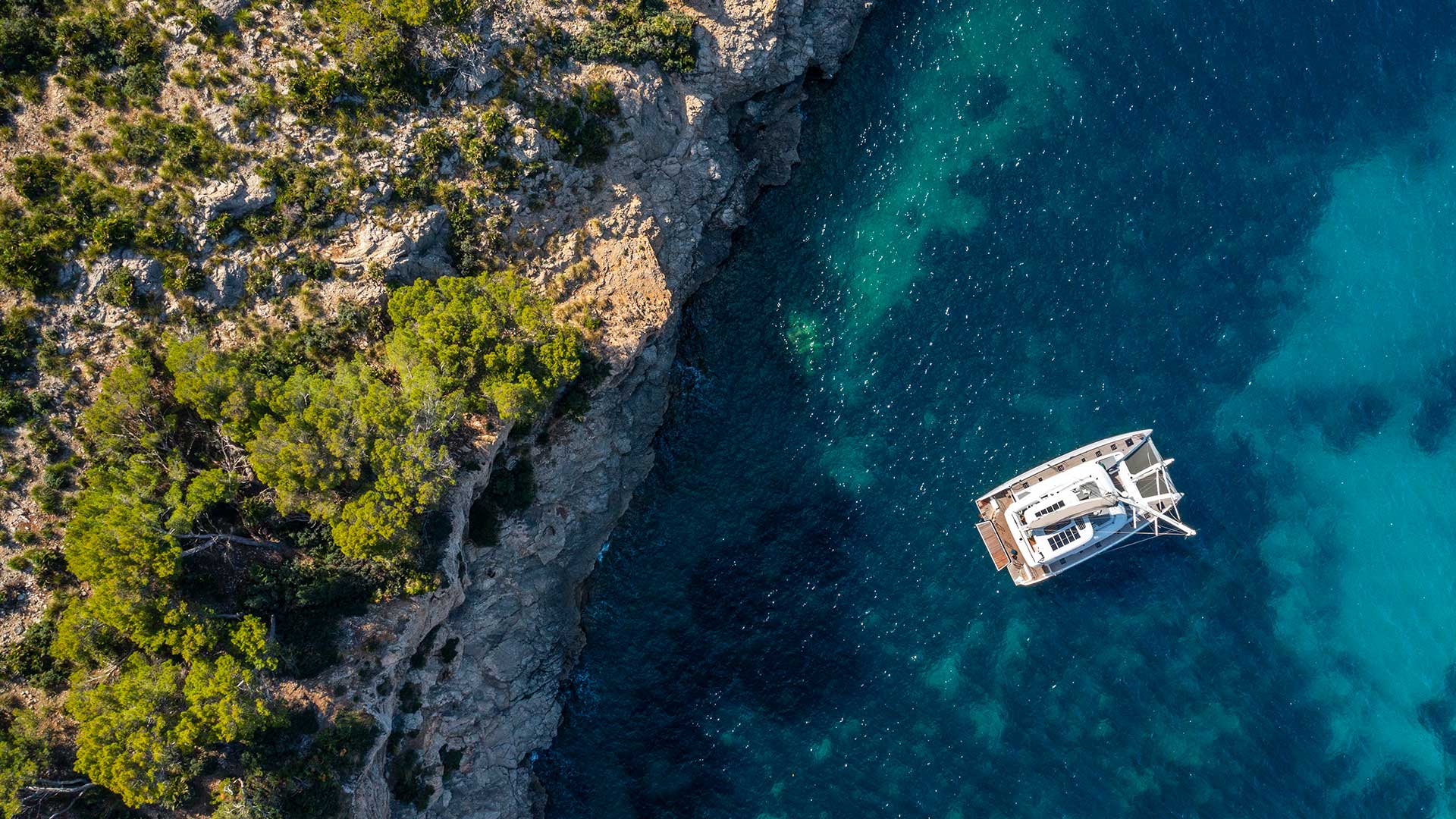 {"TR":"Yeni Model: Lagoon 60","EN":"Lagoon 60 NEW"}
